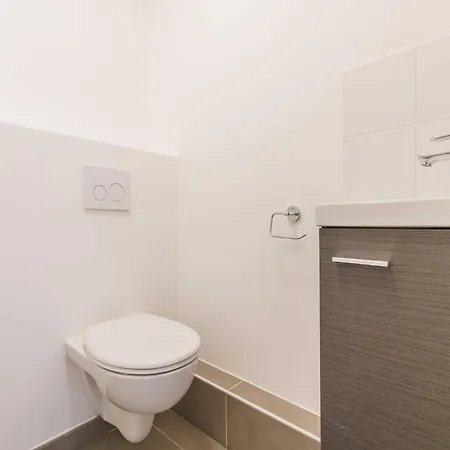 Charming With Balcony - - Mobility Lease * Clichy